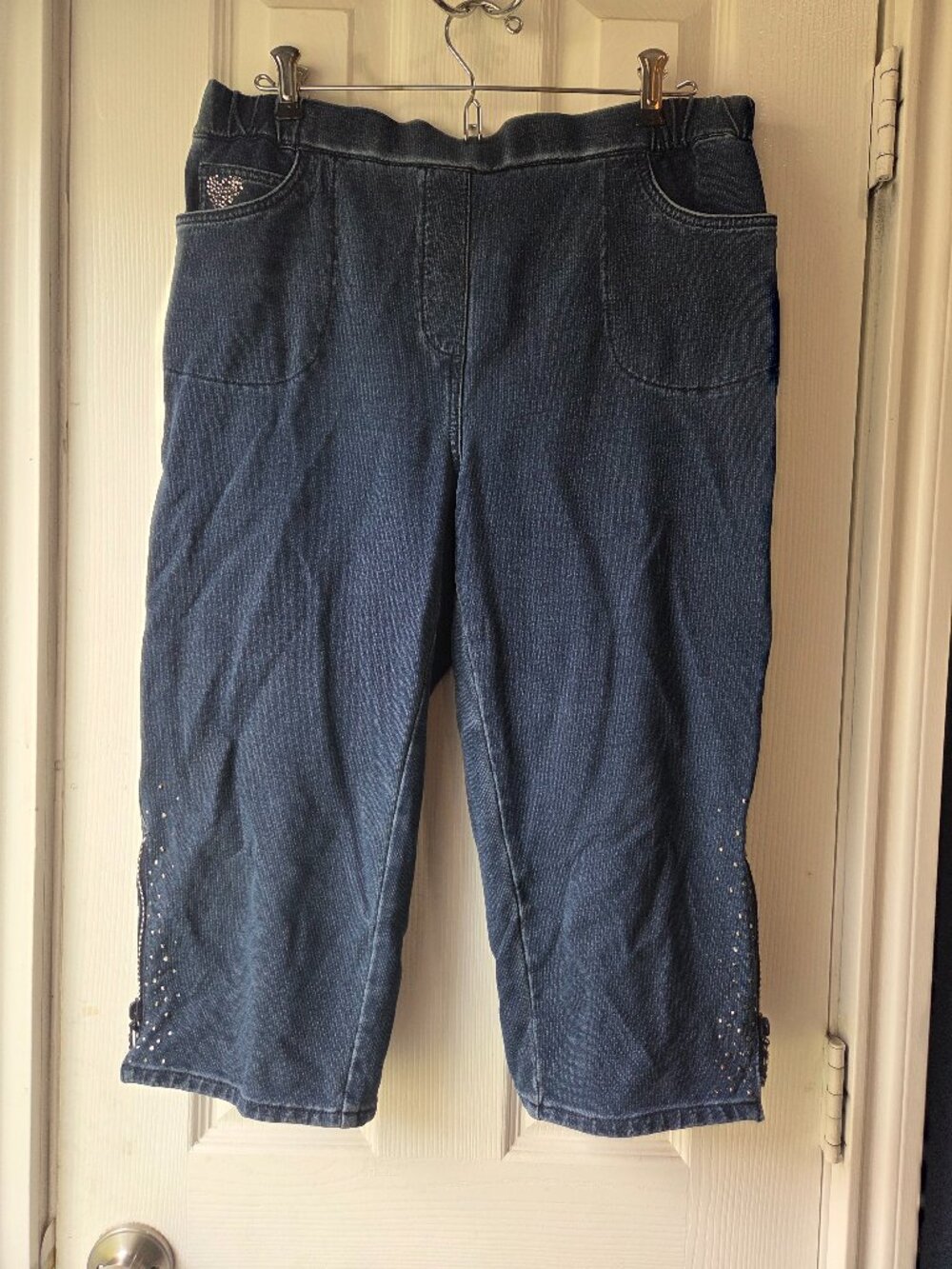 Dream Jeannes Quacker Factory Stretch Waist Heart On Pocket Blue Capris Medium